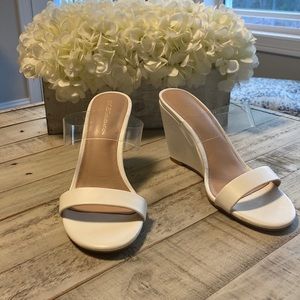 Bran new BCBG sandals